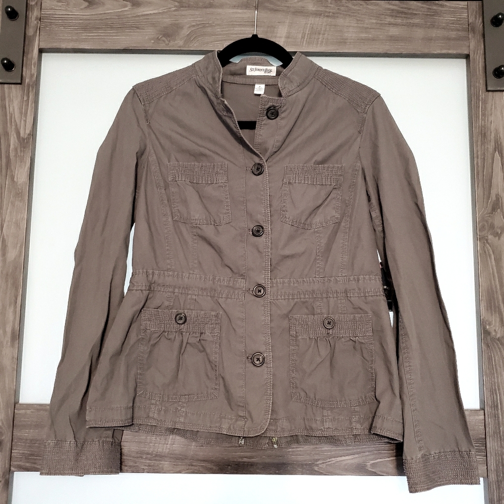Lightweight jacket